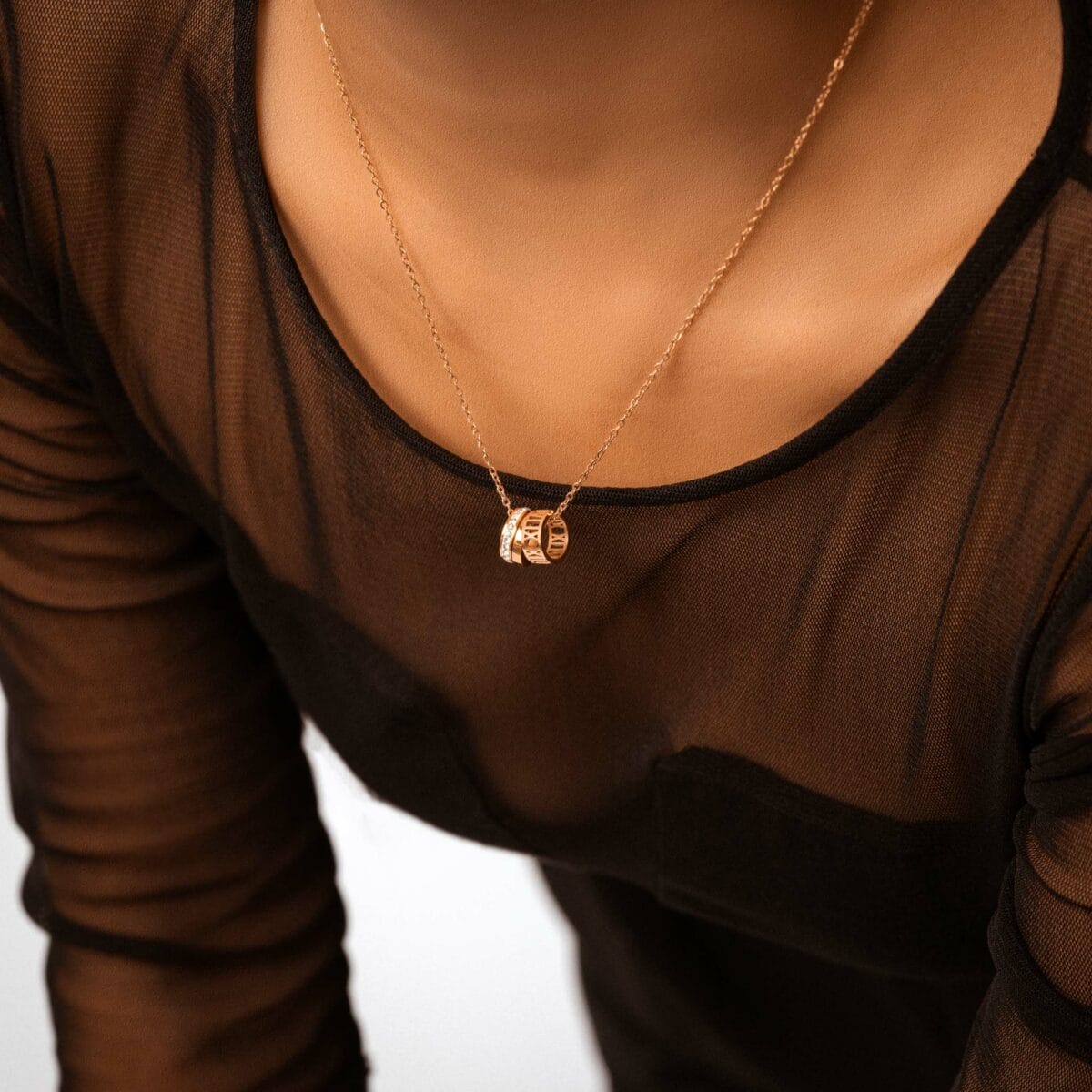 https://m.clubbella.co/product/versailles/ Versailles necklace (1)