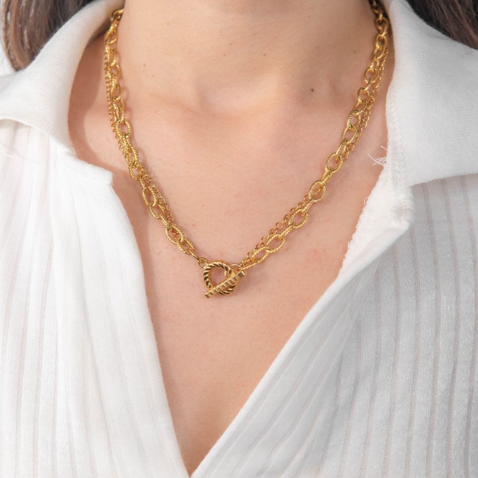 https://m.clubbella.co/product/kai-gold-necklace/ Kai Necklace Gold (5)