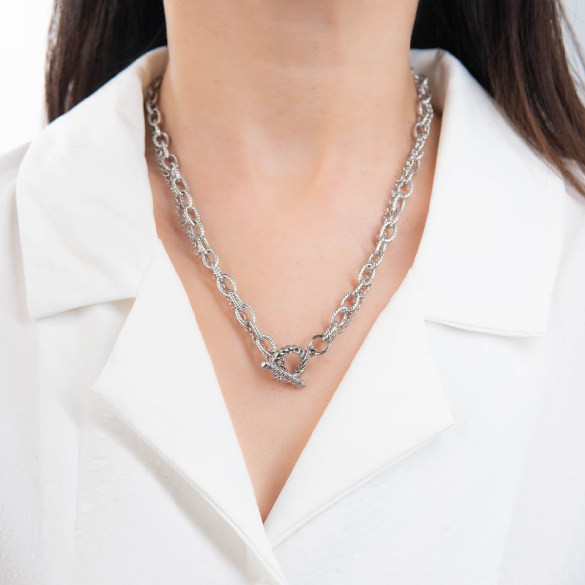 https://m.clubbella.co/product/kai-silver-necklace/ Kai Necklace SIlver (2)