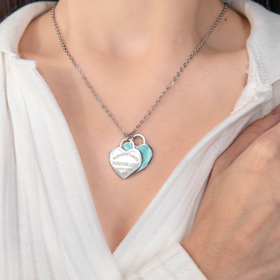 https://m.clubbella.co/product/theresa-silver-turquoise-enamel-necklace/ Theresa Necklace turquoise Silver (4)