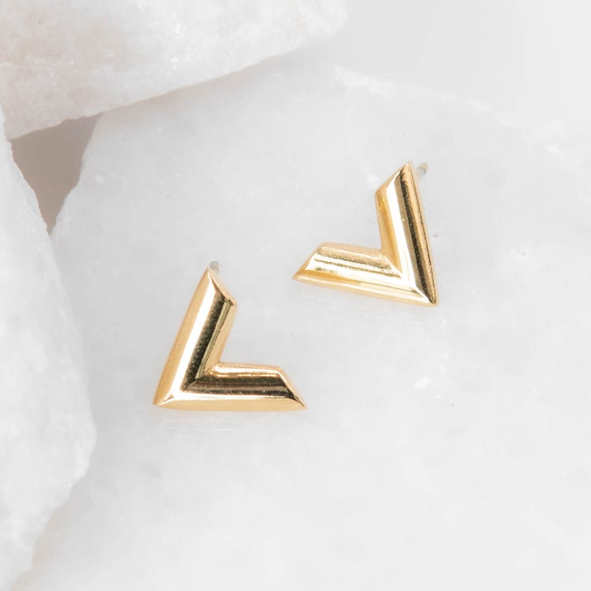https://m.clubbella.co/product/vermont-gold-earrings/ Vermont earrings Gold (4)