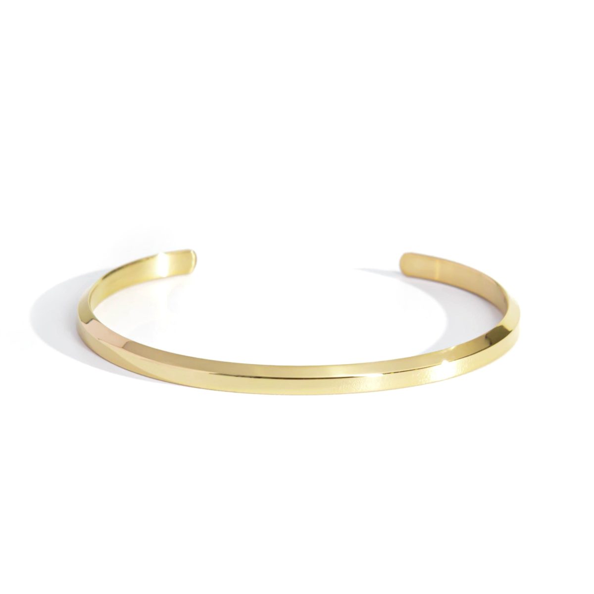 https://m.clubbella.co/product/franklin-gold-tone-thin-cuff-bracelet/ DSC05263-01