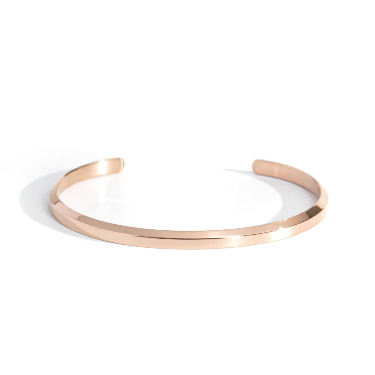 https://m.clubbella.co/product/franklin-rose-gold-tone-thin-cuff-bracelet/ DSC05263-2-01