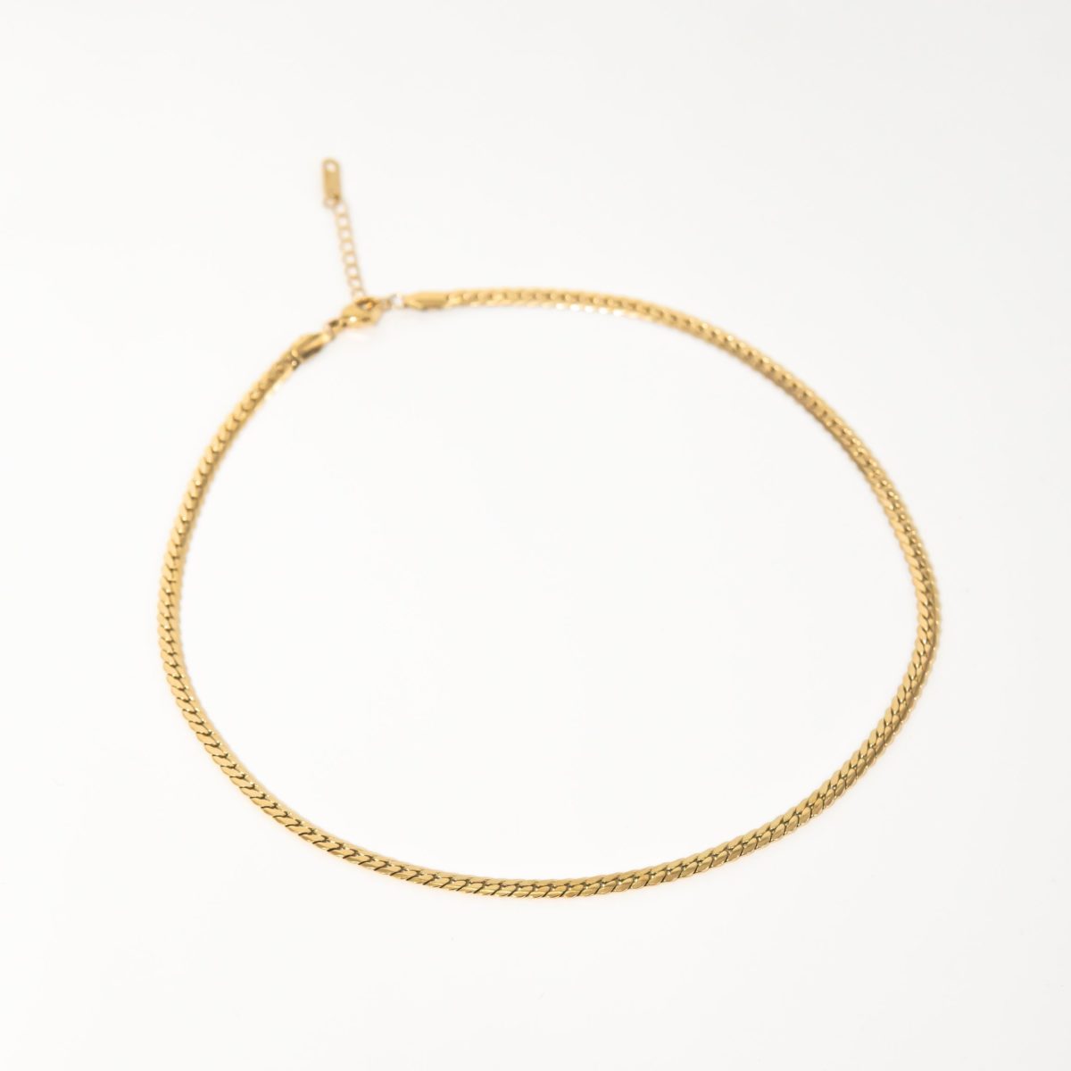 https://m.clubbella.co/product/eternum-gold-chain-necklace/ Eternum GOld CHain Necklace (2)