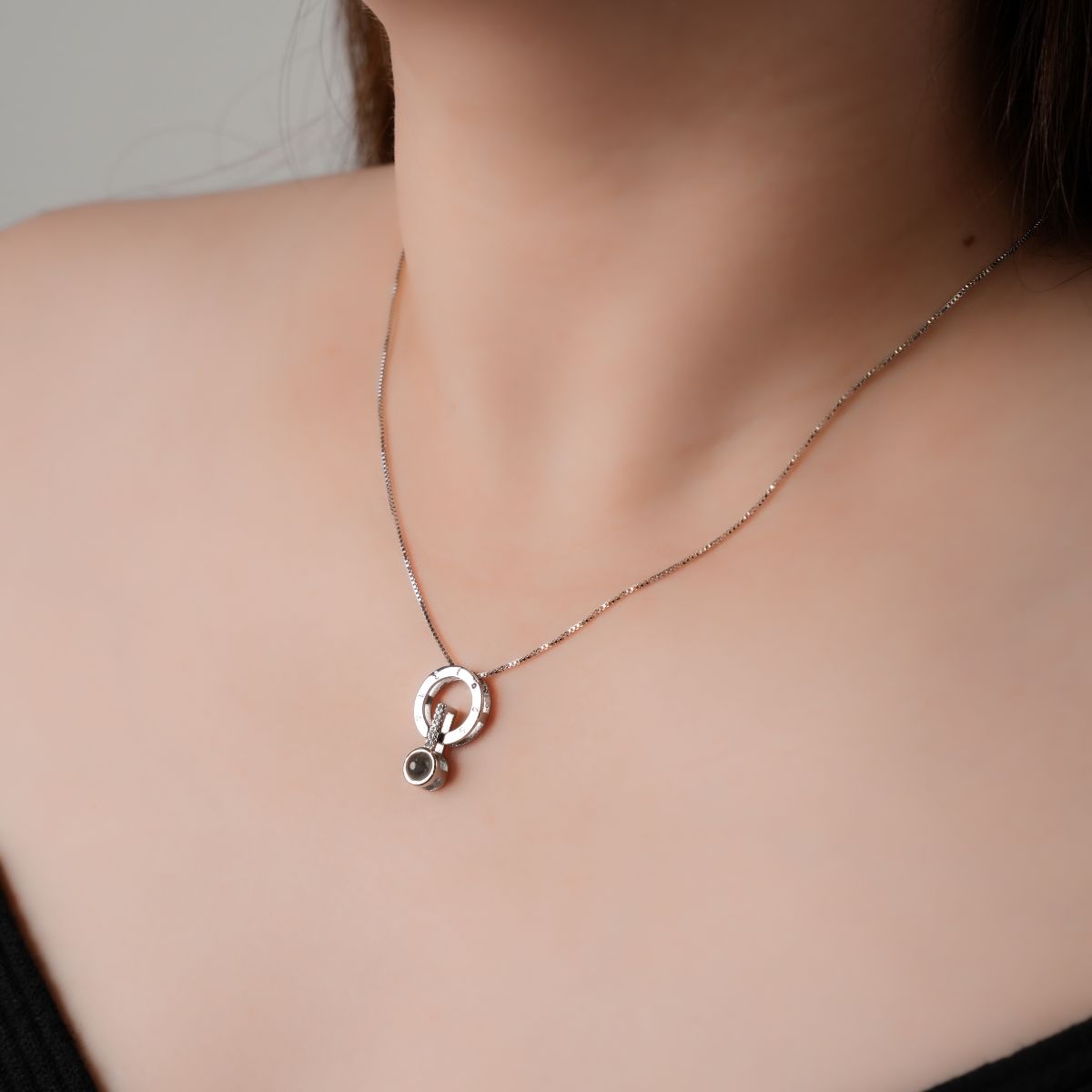 https://m.clubbella.co/product/hundred-love-projected-2-way-necklace/ DSC01770-13