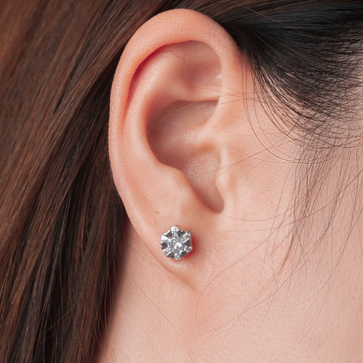 https://m.clubbella.co/product/ariah-edelweiss-sterling-silver-earrings/ DSC01785-Edit-3