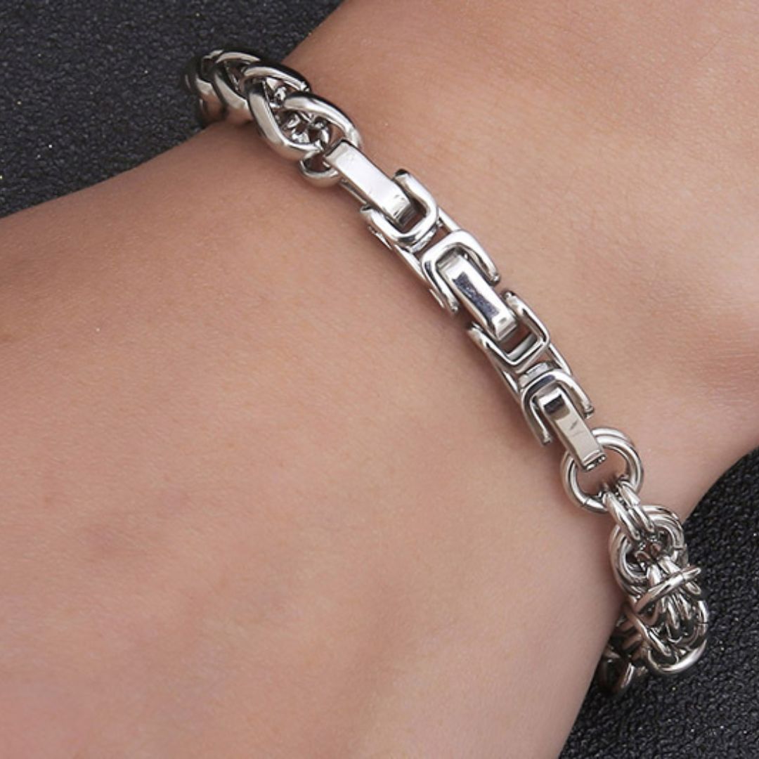 https://m.clubbella.co/product/mix-chain-silver-toned-bracelet/ mixchain (1)