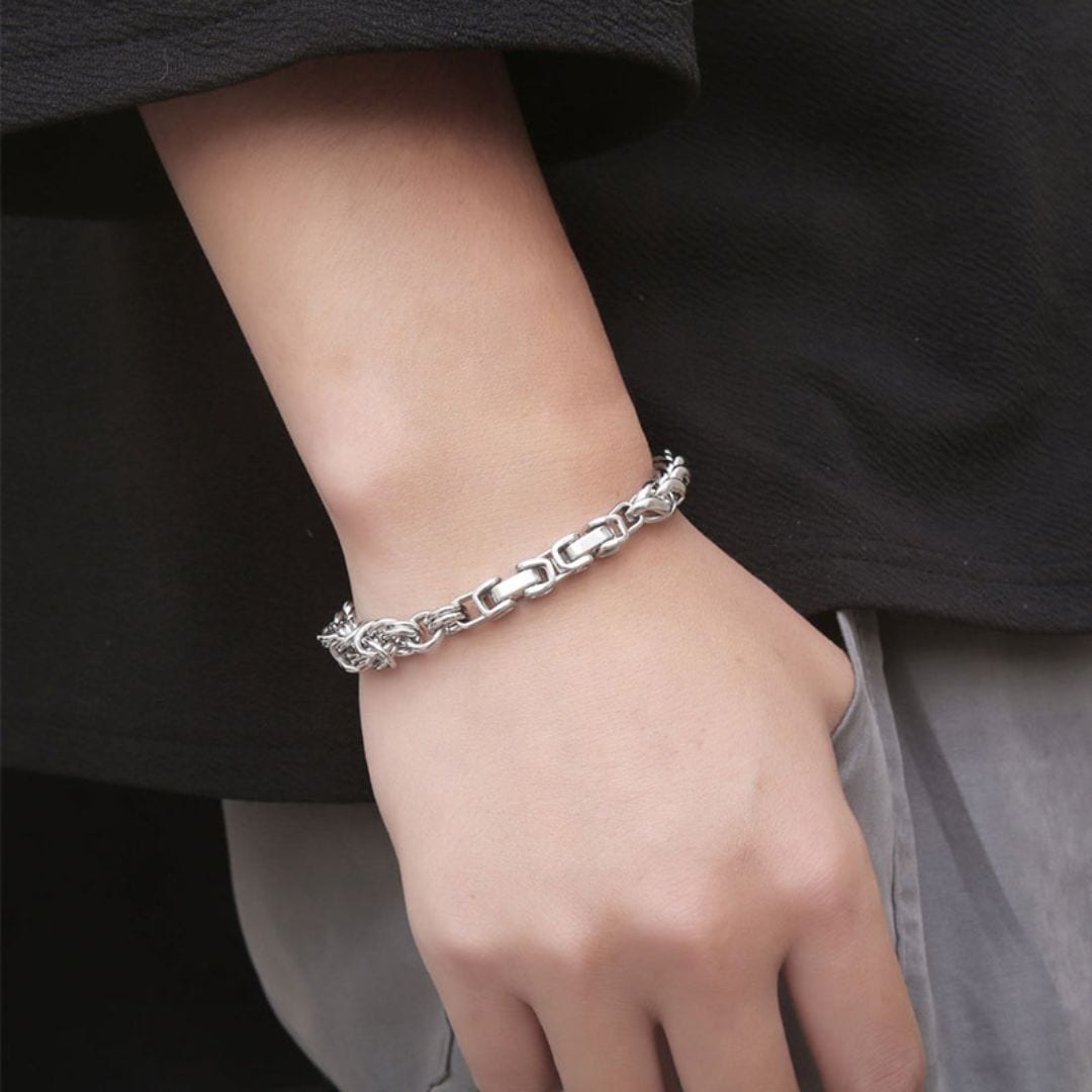 https://m.clubbella.co/product/mix-chain-silver-toned-bracelet/ mixchain (4)