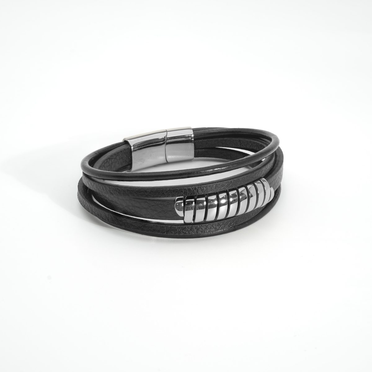 https://m.clubbella.co/product/stripe-leather-bracelet-silver/ stripe silver bracelet (2)