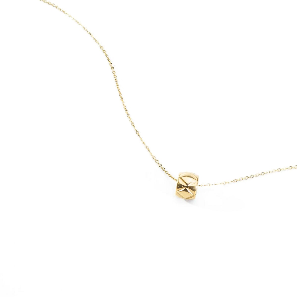 https://m.clubbella.co/product/collosseum-quilted-classic-gold-necklace/ Collosseum Quilted Classic Gold Necklace (1)