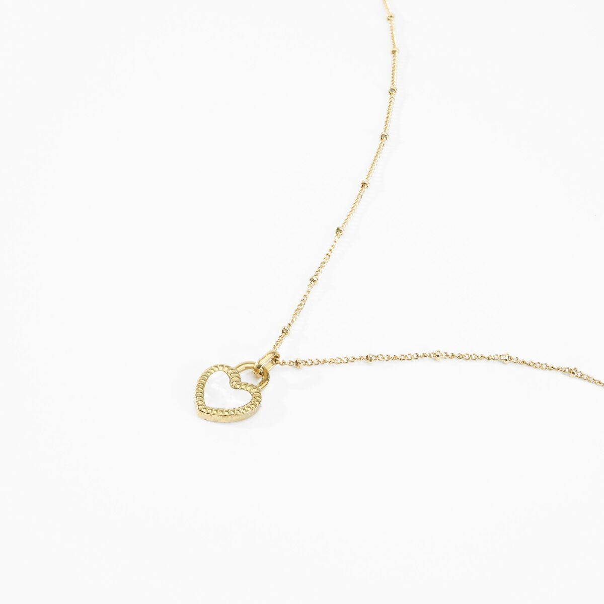 https://m.clubbella.co/product/2-way-heart-tag-necklace/ NOV-26