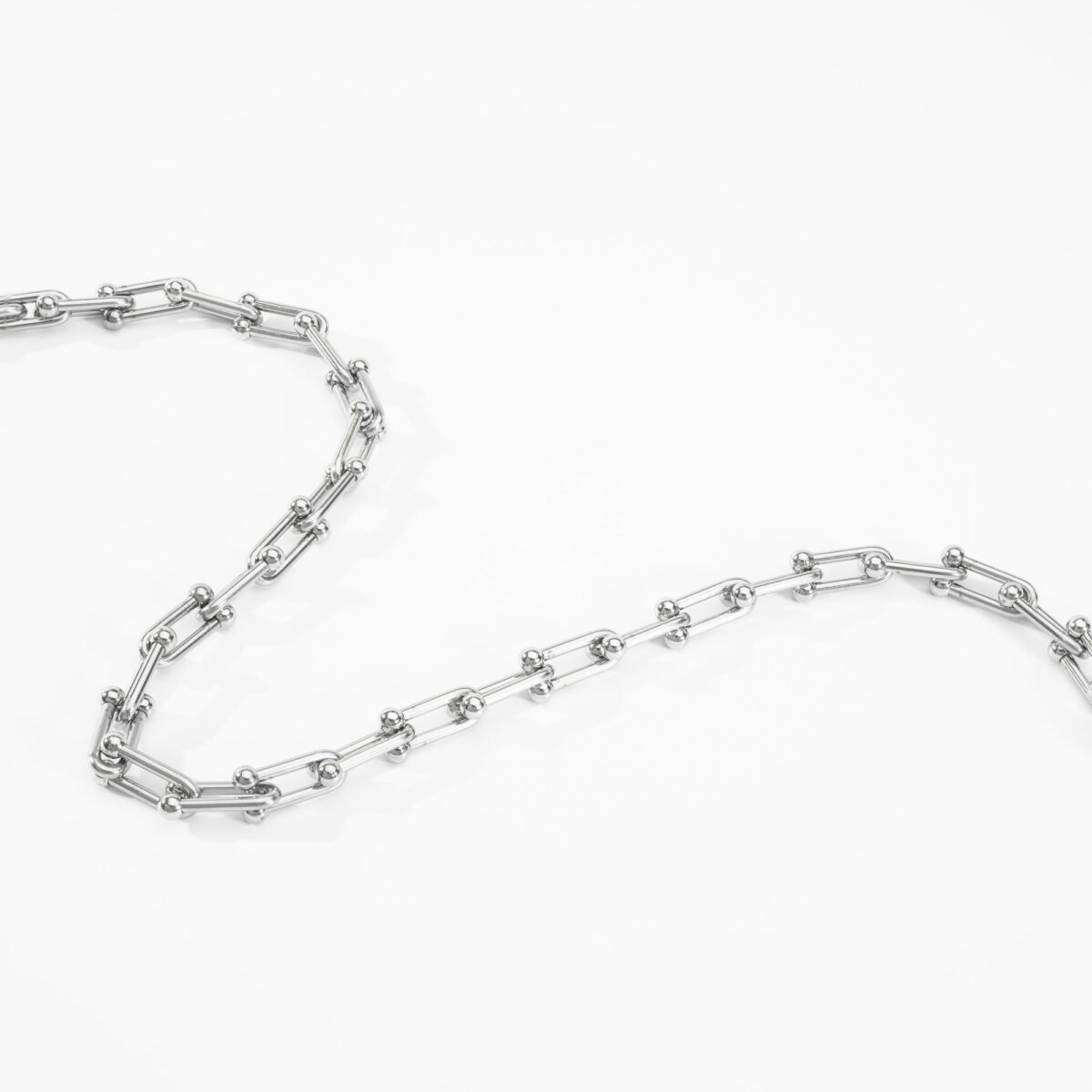 https://m.clubbella.co/product/gauge-link-silver-necklace/ NOV-27