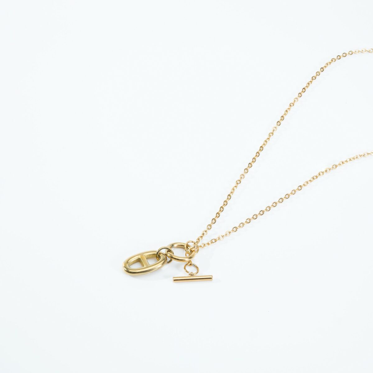 https://m.clubbella.co/product/classic-toggle-gold-necklace/ NOV-28