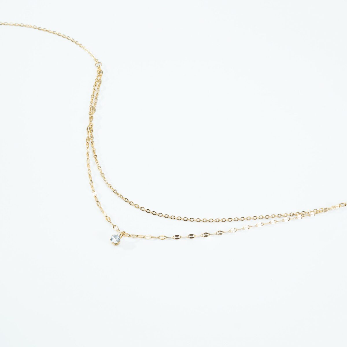 https://m.clubbella.co/product/solitaire-layer-gold-necklace/ NOV-38