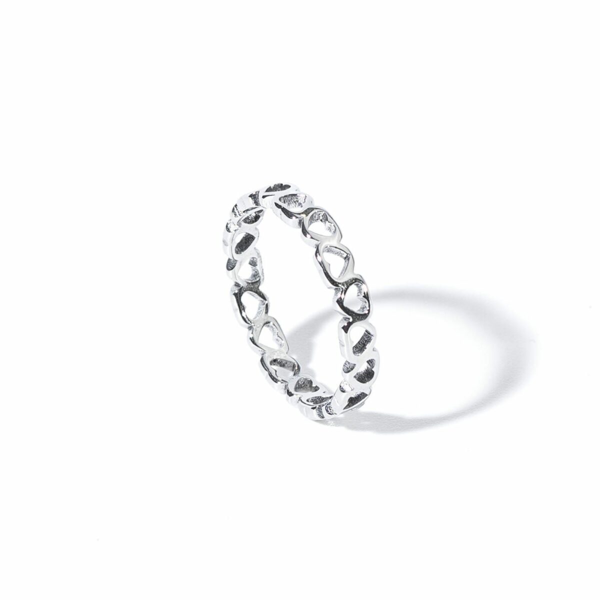 https://m.clubbella.co/product/silver-infinity-heart-ring/ DSC00333-Edit