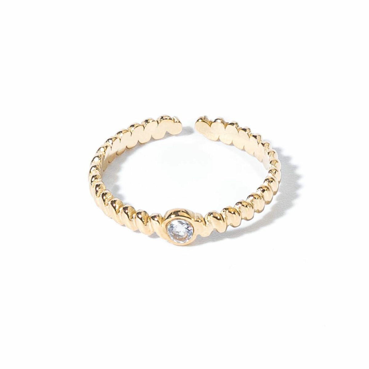 https://m.clubbella.co/product/gold-solitaire-wavy-ring/ DSC00378-Edit