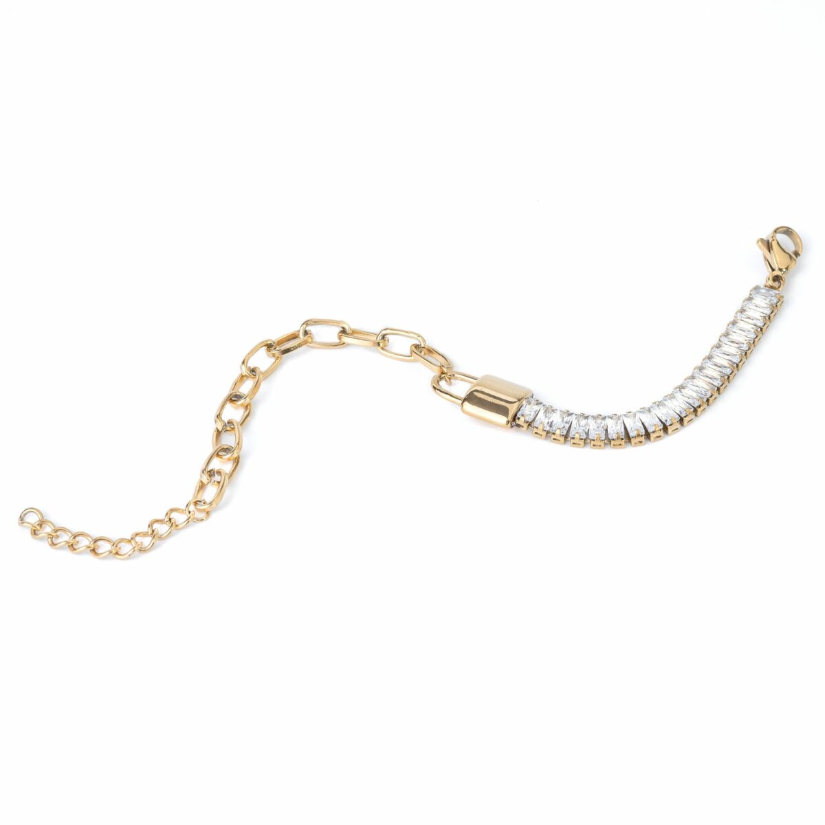 https://m.clubbella.co/product/18k-gold-plated-tennis-padlock-bracelet/ DSC00415-Edit