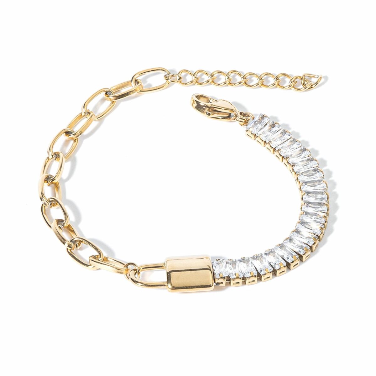 https://m.clubbella.co/product/18k-gold-plated-tennis-padlock-bracelet/ DSC00432-Edit