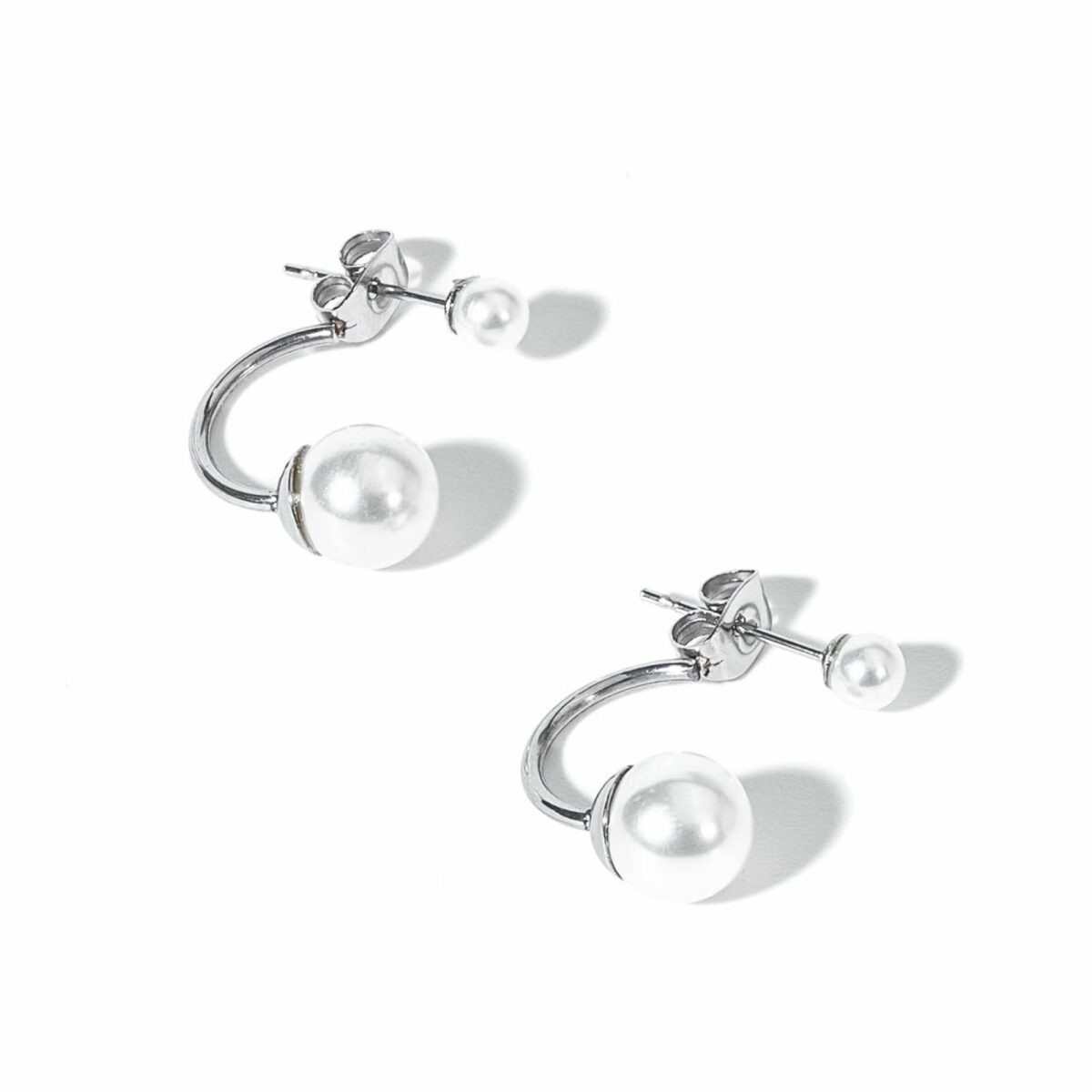https://m.clubbella.co/product/silver-twin-pearl-earrings/ DSC00443-Edit