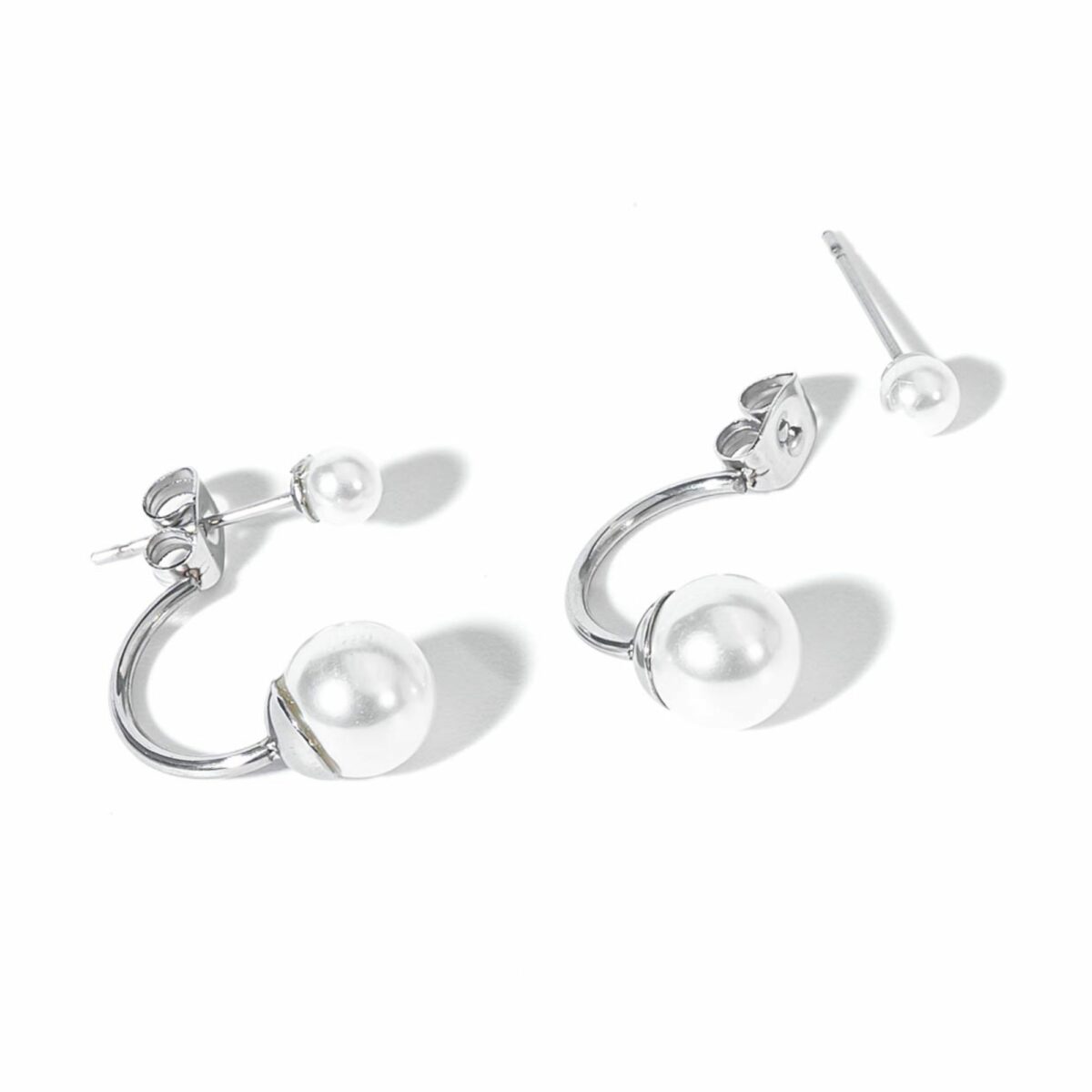 https://m.clubbella.co/product/silver-twin-pearl-earrings/ DSC00451-Edit