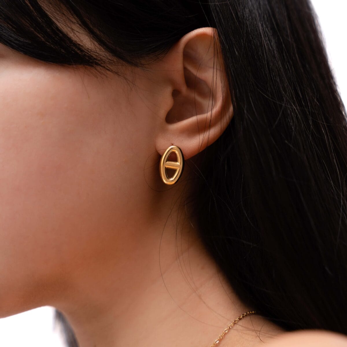 https://m.clubbella.co/product/hash-gold-earrings/ DSC09366