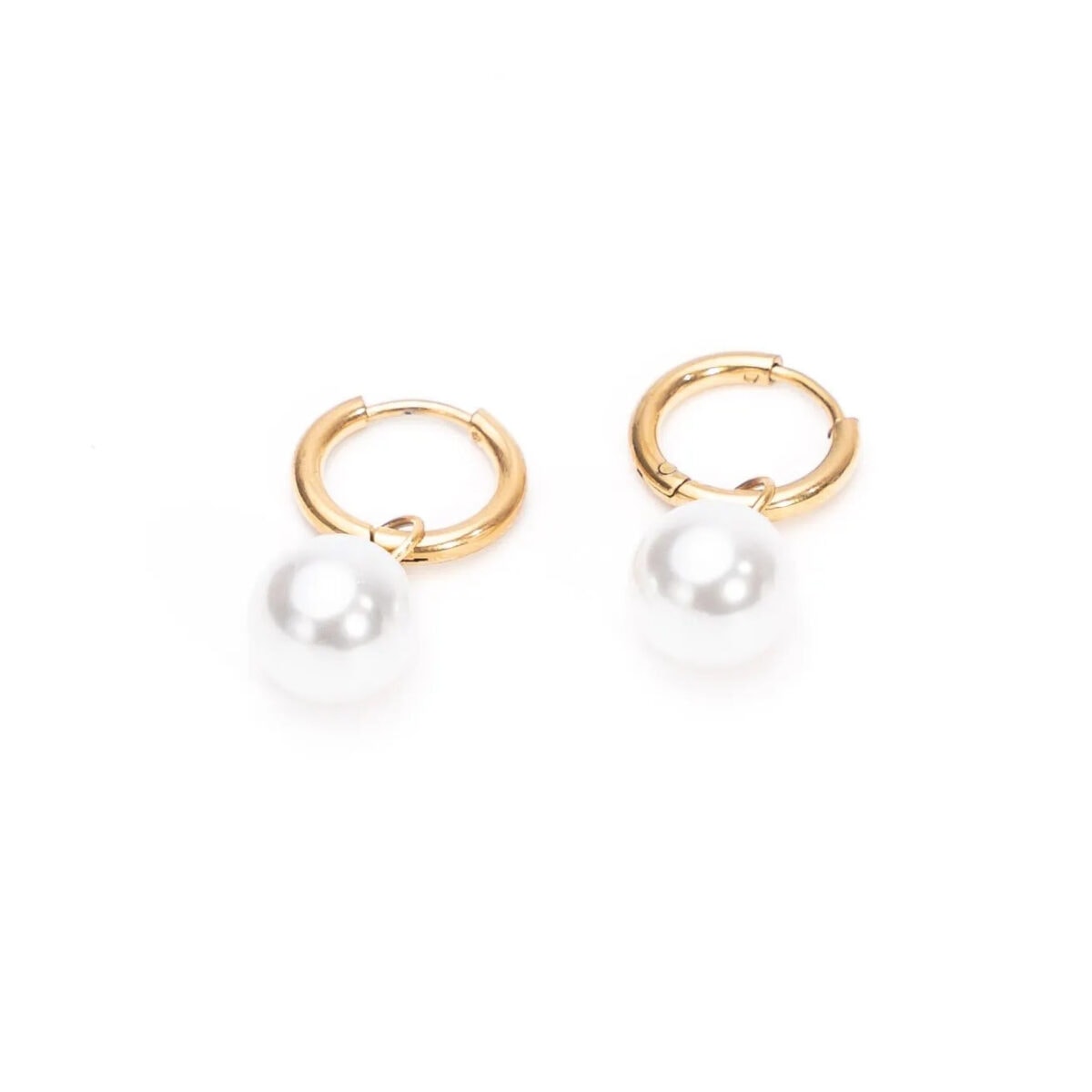 https://m.clubbella.co/product/pearly-hoop-earrings/ Pearly HoopW1