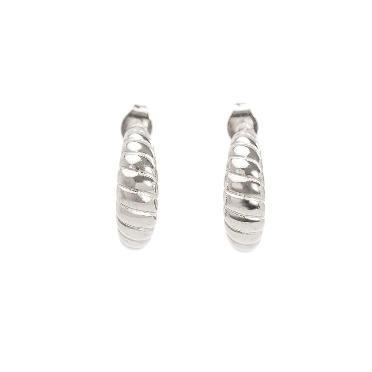 https://m.clubbella.co/product/silver-croissant-dome-earrings/ Resized (12 of 134)