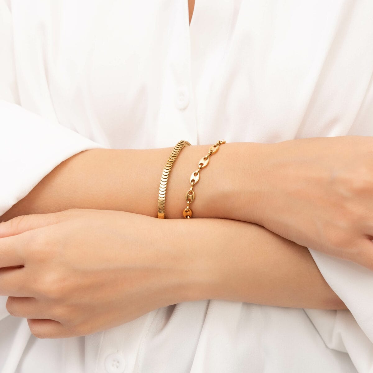 https://m.clubbella.co/product/gold-pleated-chain-bracelet/ Resized (72 of 134)
