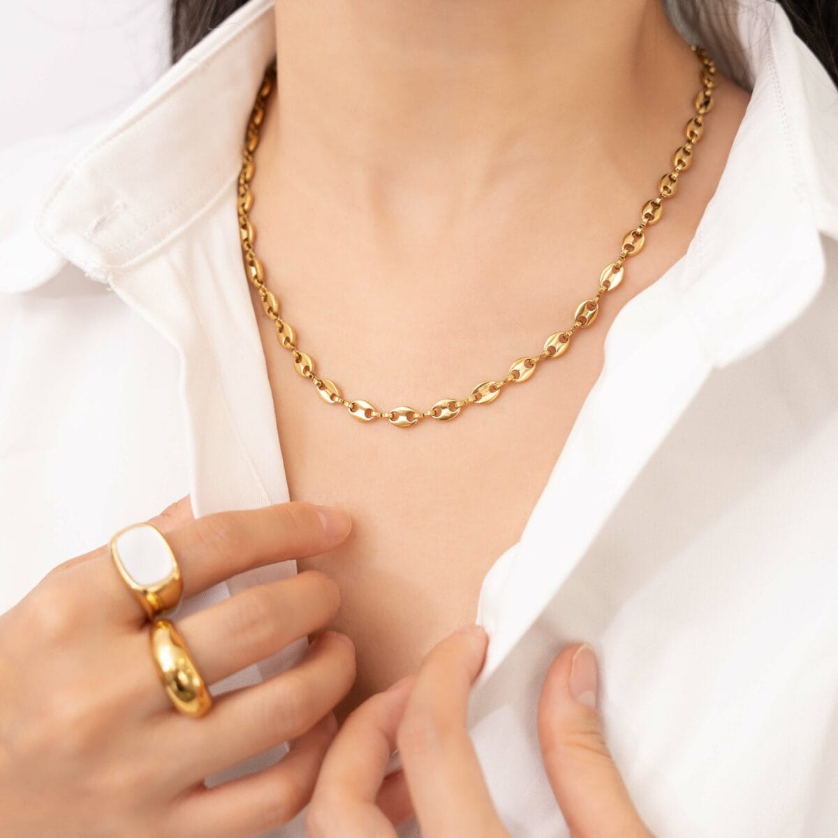 https://m.clubbella.co/product/gold-mariner-chain-necklace/ Resized (75 of 134)