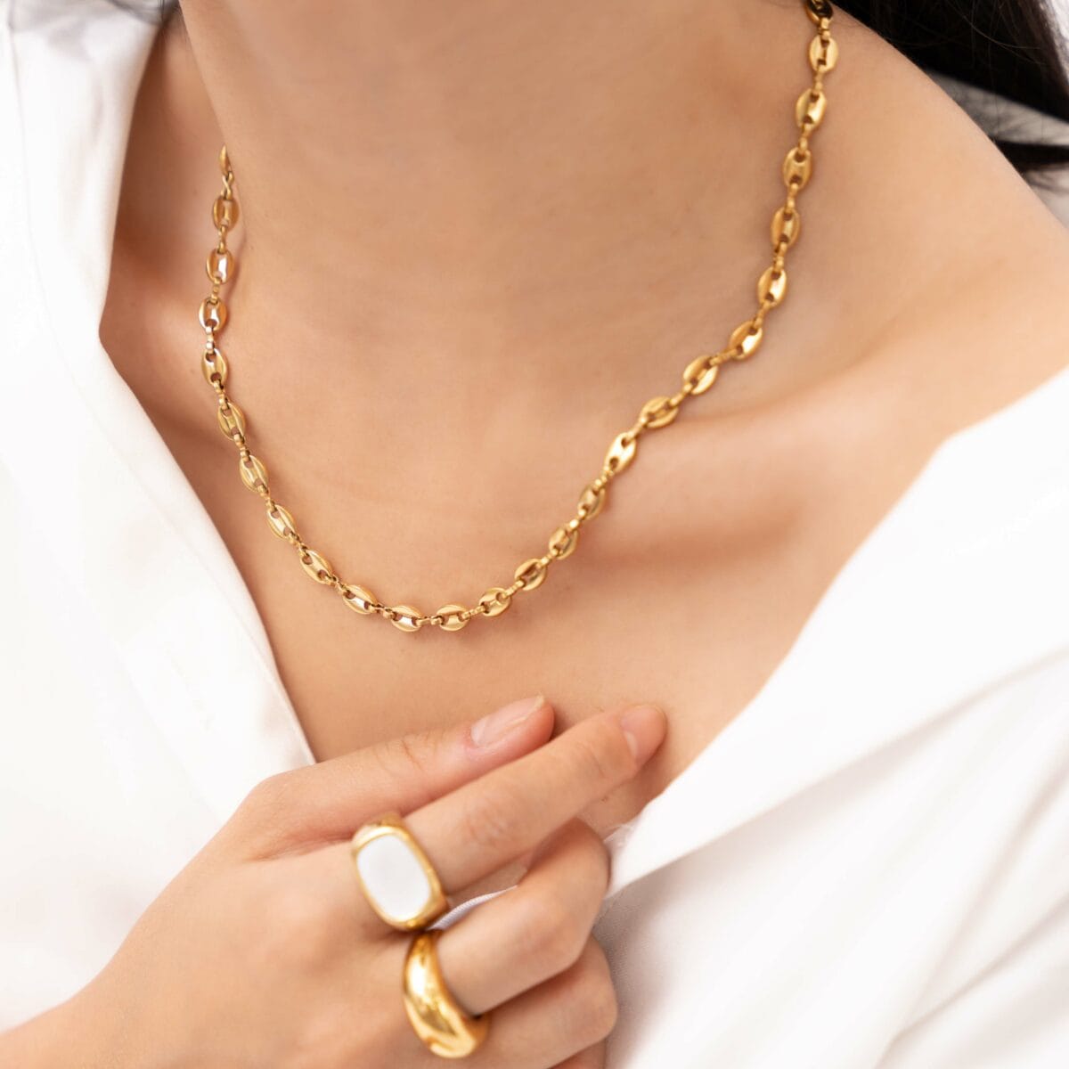 https://m.clubbella.co/product/gold-mariner-chain-necklace/ Resized (76 of 134)