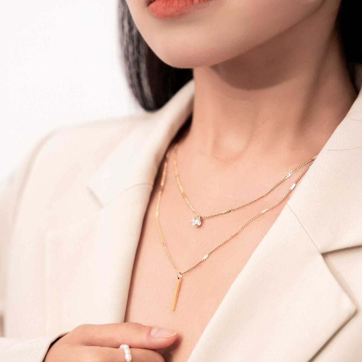 https://m.clubbella.co/product/layered-solitaire-vertical-bar-necklace/ Resized (98 of 134)