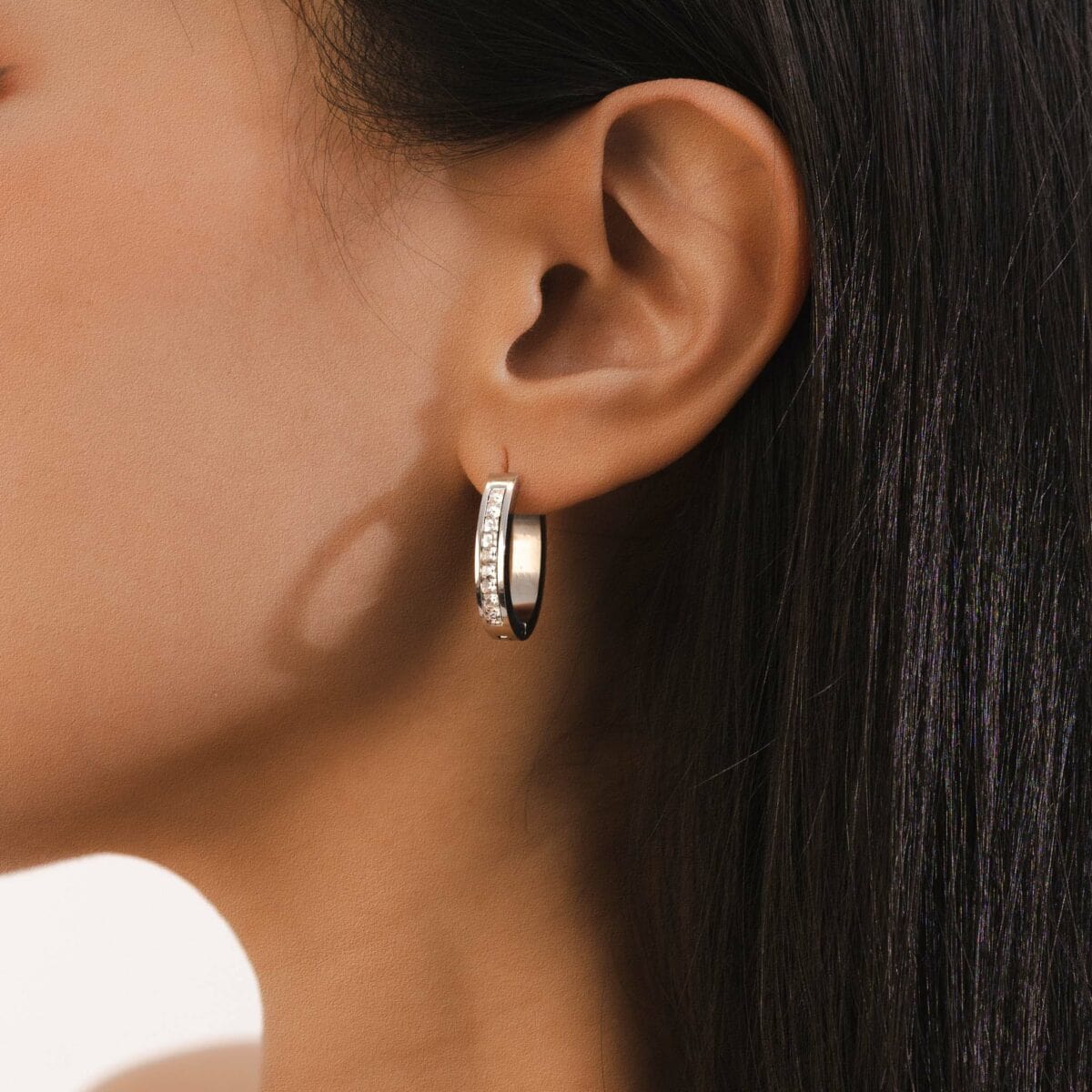https://m.clubbella.co/product/ura-oval-earrings/ Ura Oval Earrings (1)