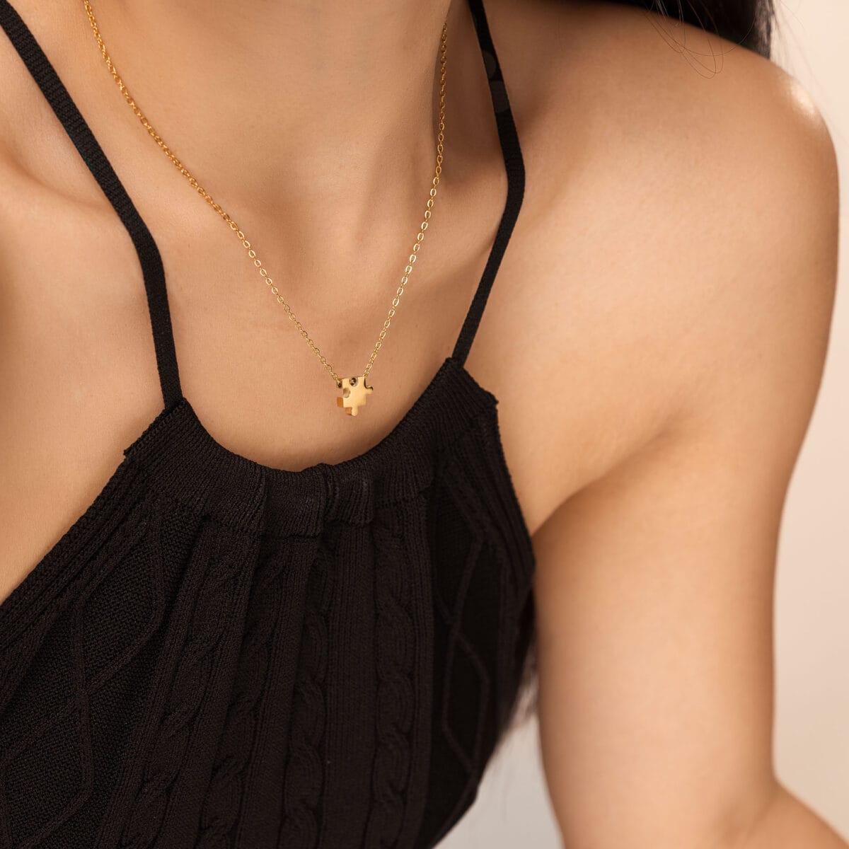 https://m.clubbella.co/product/duna-gold-puzzle-charm-necklace/ Duna Puzzle Gold Charm Bracelet (3)