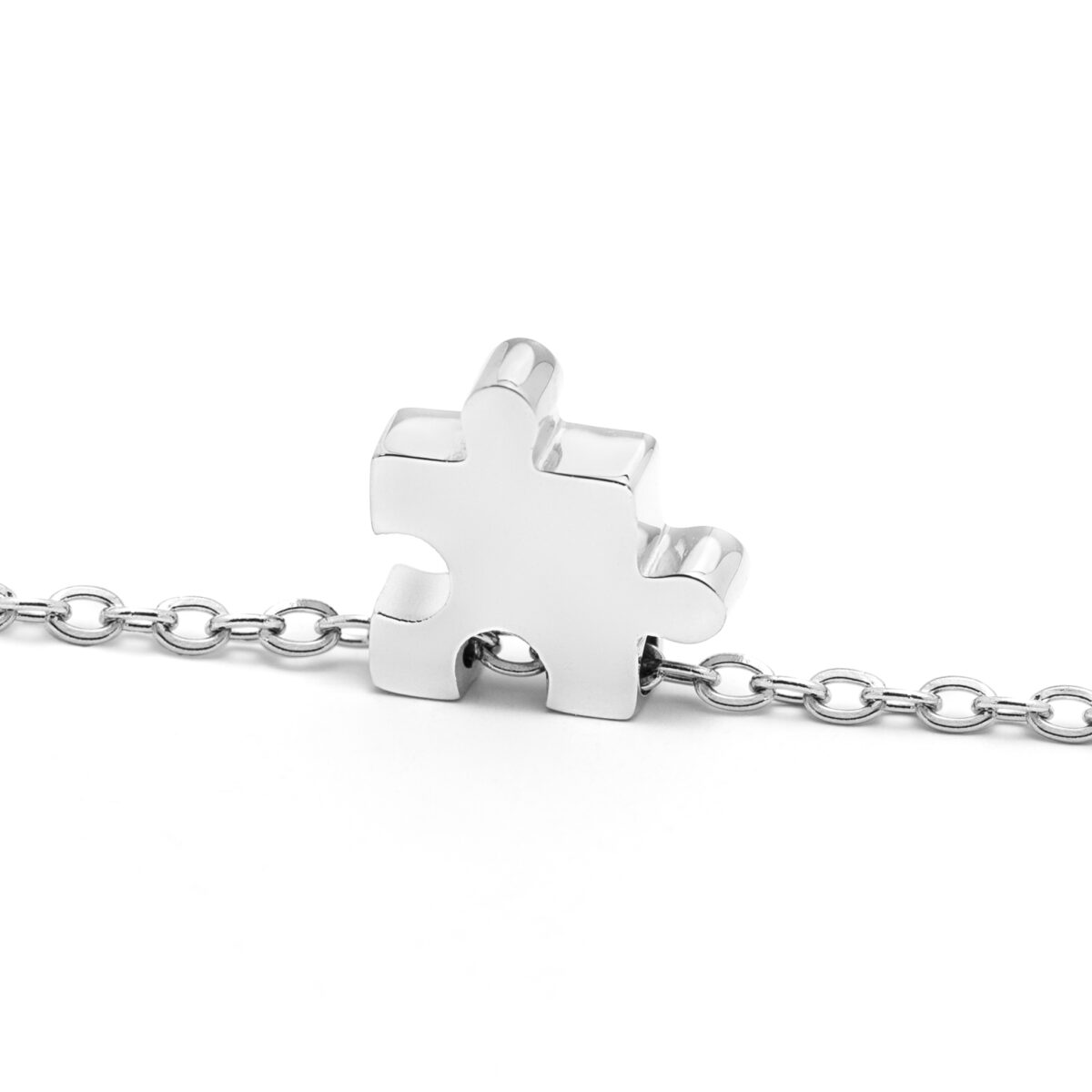 https://m.clubbella.co/product/duna-silver-puzzle-charm-necklace/ Duna Puzzle Silver (3)