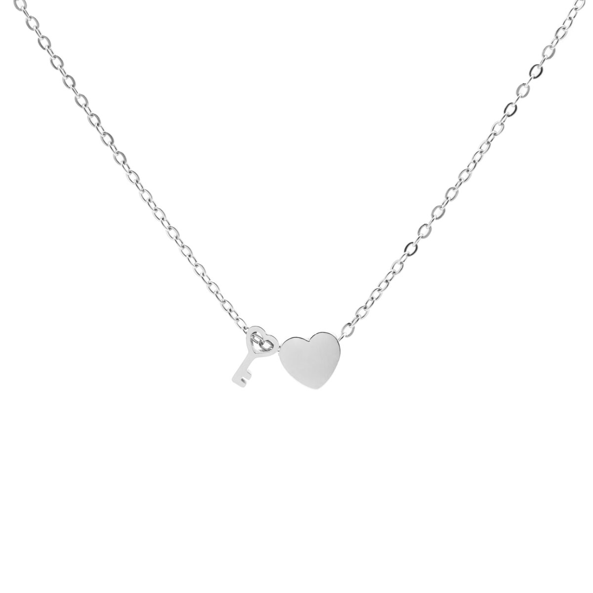https://m.clubbella.co/product/key-to-thee-heart-silver-charm-necklace/ Key to Thee SIlver (2)