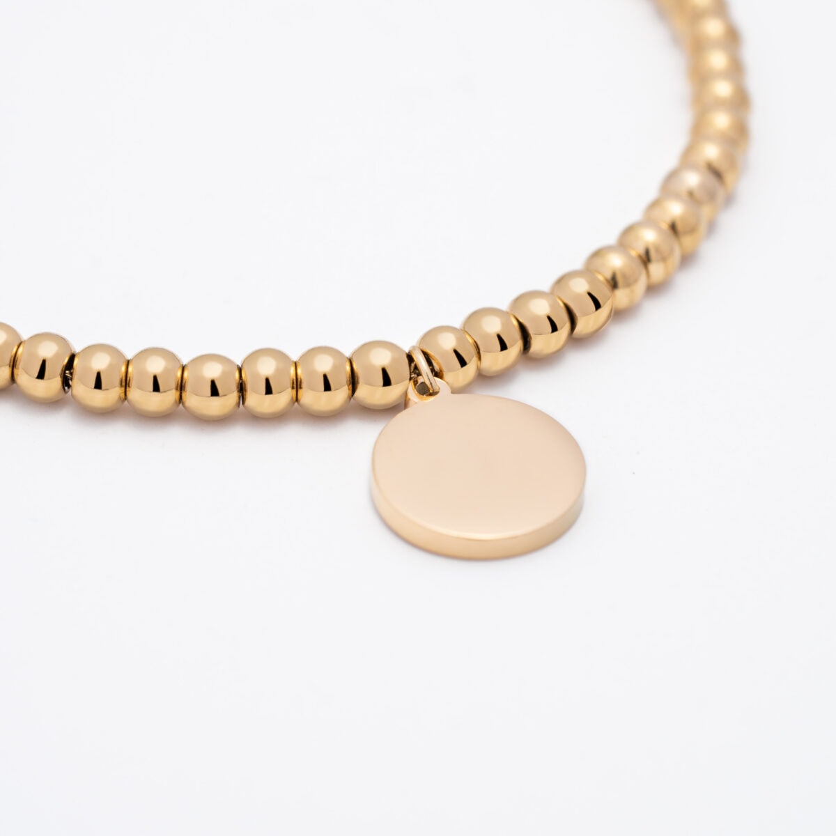 https://m.clubbella.co/product/vanila-gold-beaded-bracelet/ Vanila gold beaded bracelet (3)
