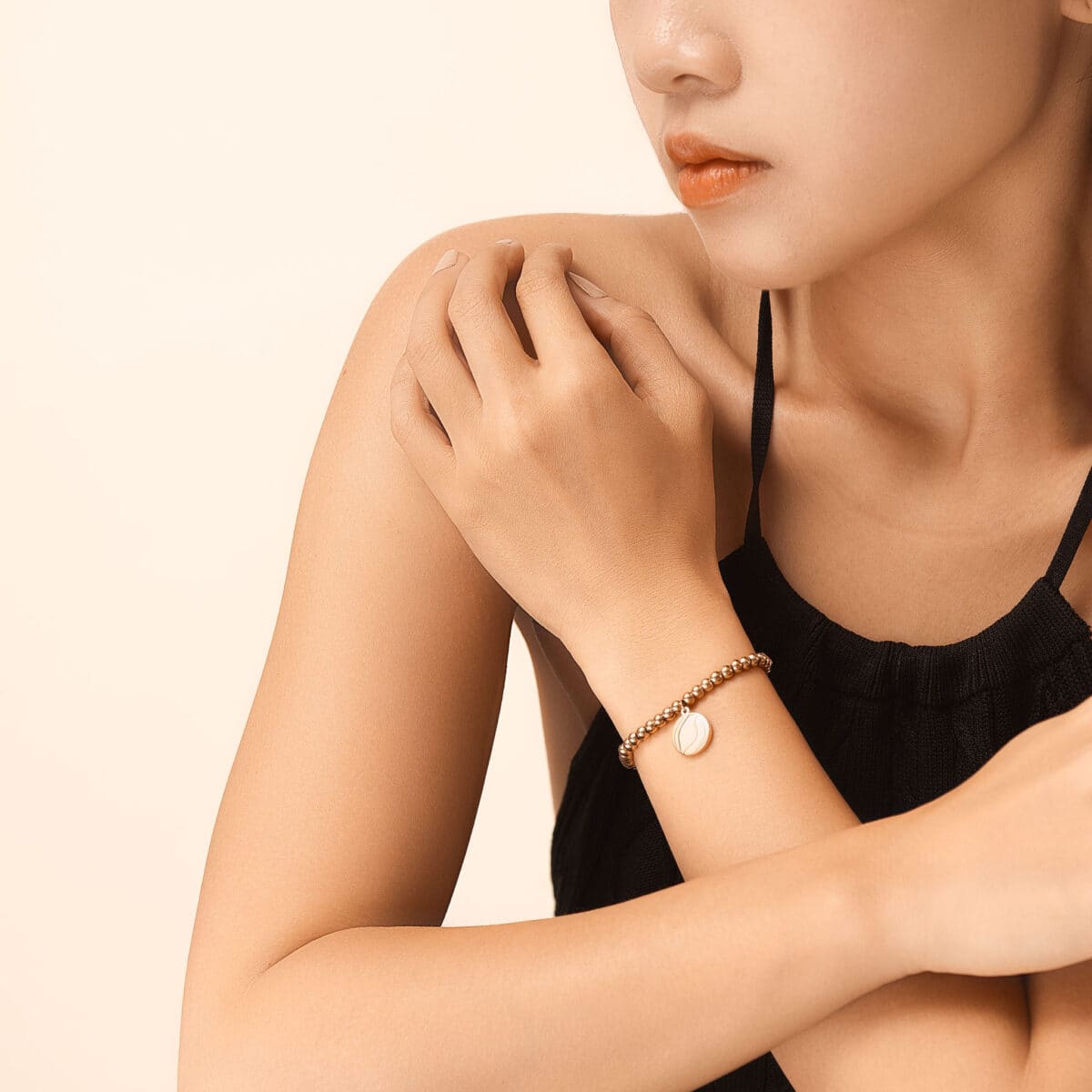 https://m.clubbella.co/product/vanila-rose-gold-beaded-bracelet/ Vanilla Beaded Rose Gold Bracelet (3)