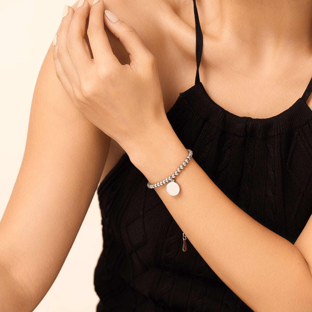 https://m.clubbella.co/product/vanila-silver-beaded-bracelet/ Vanilla Beaded Silver Bracelet (3)