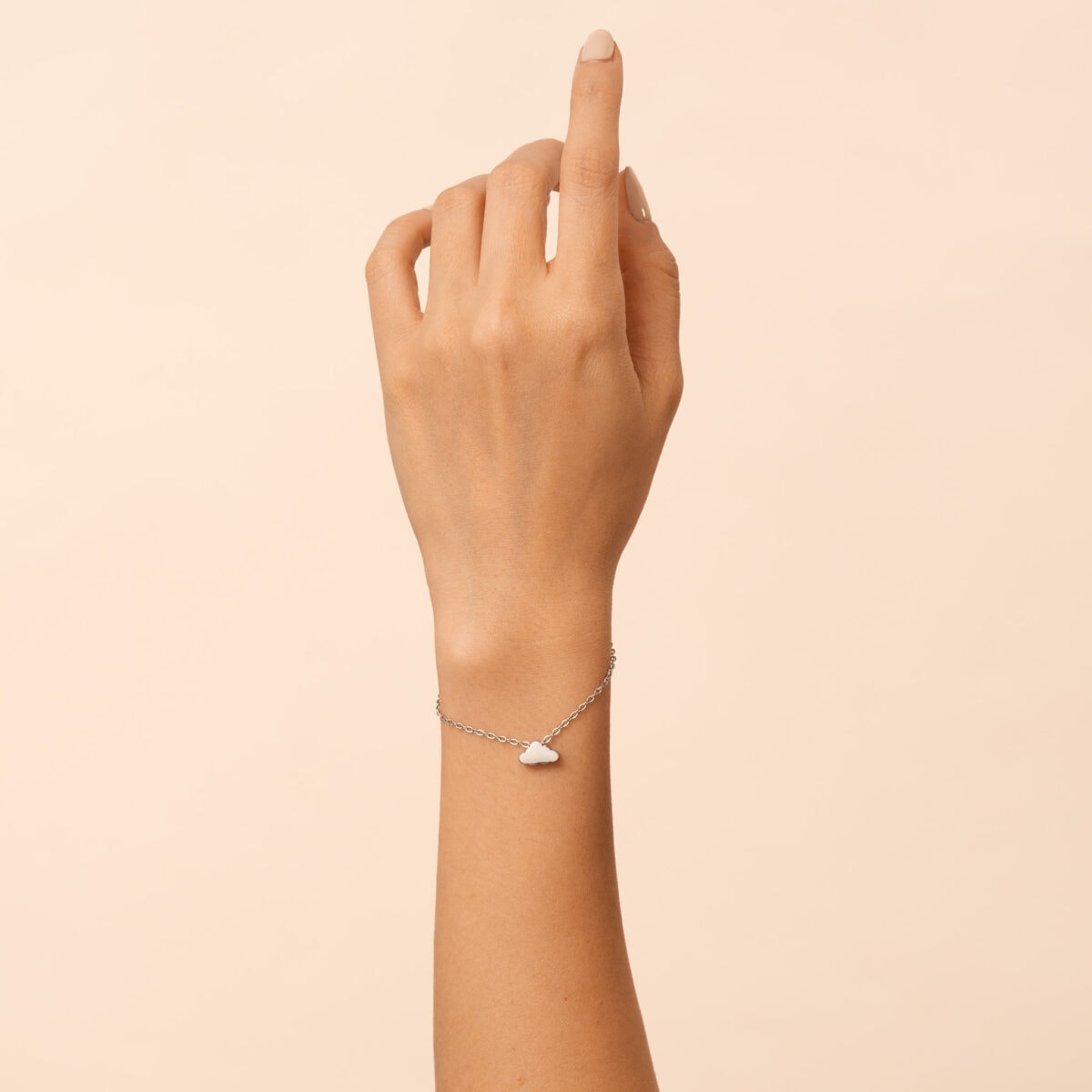 https://m.clubbella.co/product/volare-cloud-silver-charm-bracelet/ Volare cloud Silver charm bracelet (1)