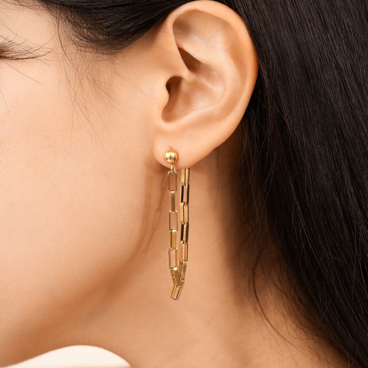 https://m.clubbella.co/product/tango-geometric-chain-earrings/ Tango Geometric Chain Earrings (1)