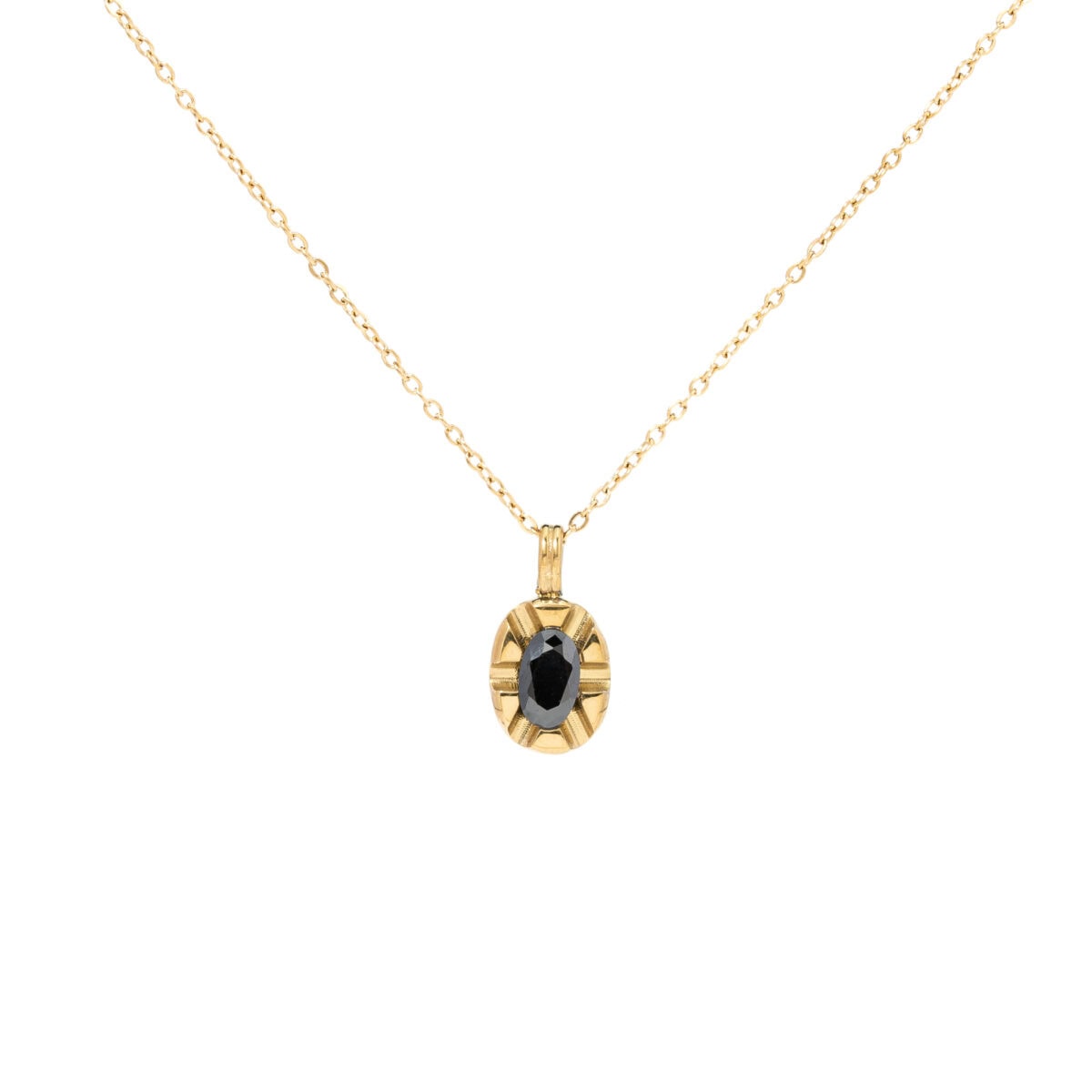 https://m.clubbella.co/product/vesta-oval-necklace/ Vesta Oval Necklace (6)