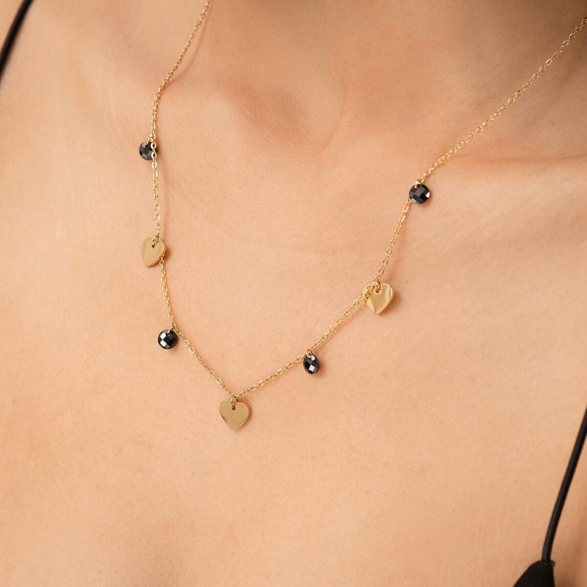 https://m.clubbella.co/product/dark-bloom-necklace/ DARK BLOOM NECKLACE (4)