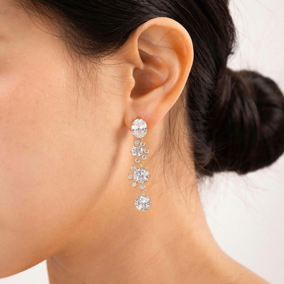 https://m.clubbella.co/product/harris-14k-gold-plated-crystal-earrings/ HARRIS CRYSTAL EARRINGS (7)