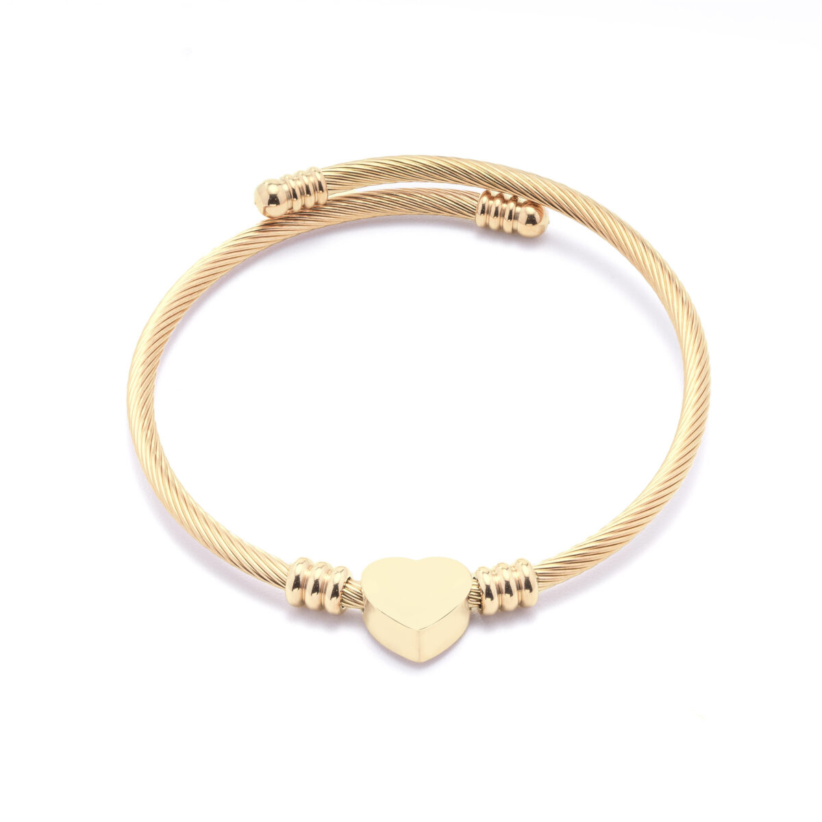 https://m.clubbella.co/product/rope-heart-gold-bangle/ pro-7